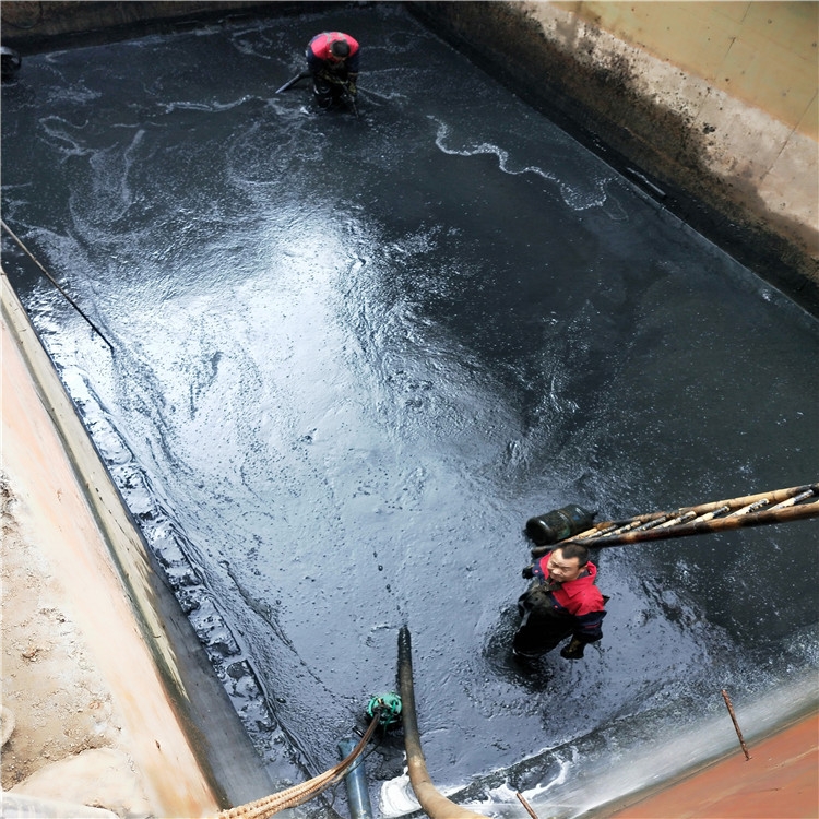 六枝特废水池清理